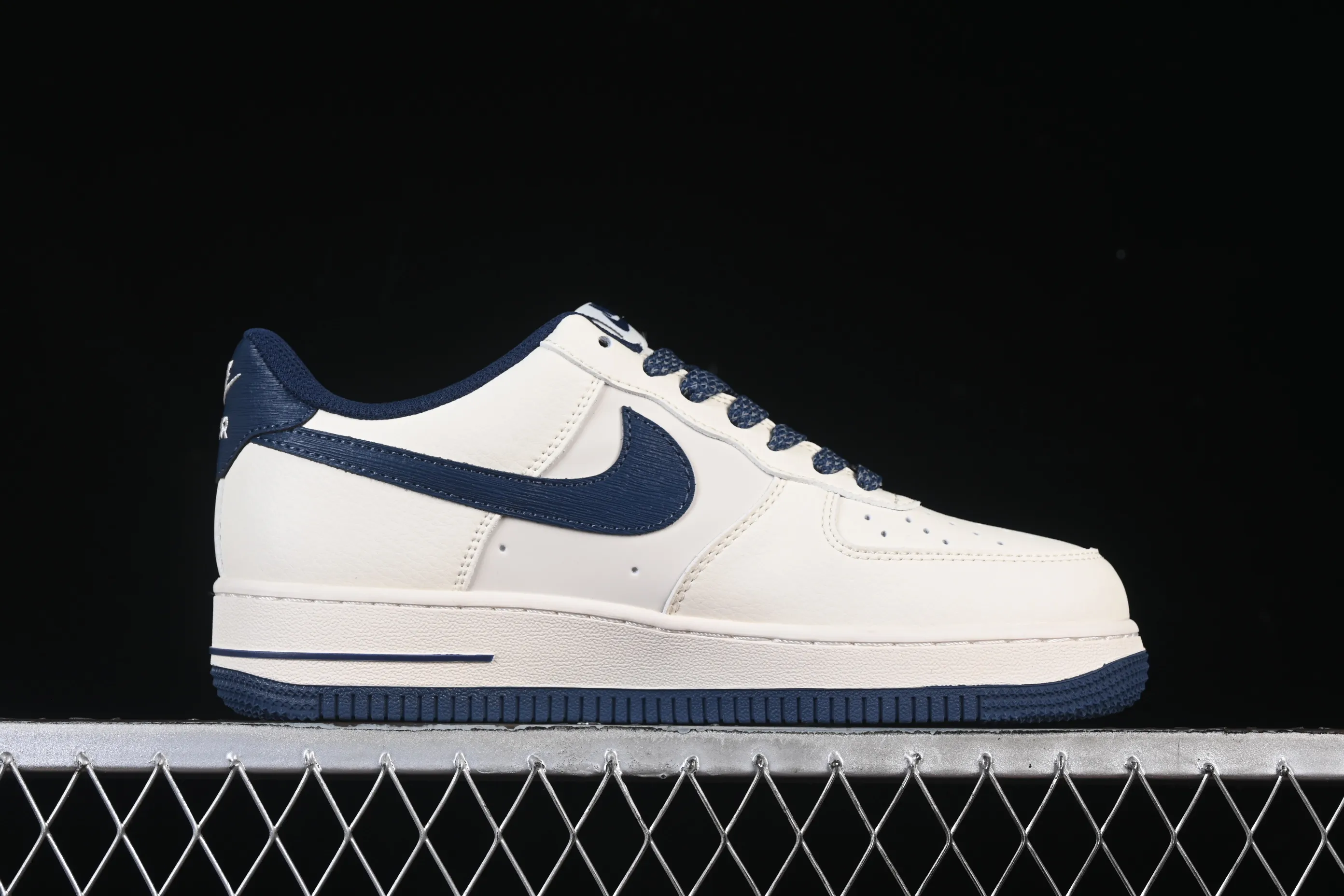 All categories Nk Air Force 1 Air Force series Nk Air Force 1 Low Air Force low top Nike Air Force 1'07 Low tree pattern midnight blue Air Force 1 low top casual sneakers SM6668-127
